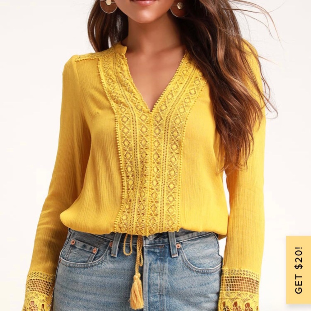 Lulu’s golden yellow Bali Daydream blouse